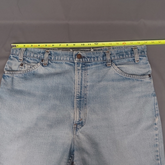 Vintage Levi's Distressed Denim Shorts Size 38 Blue Jean Cutoffs - Picture 14 of 16
